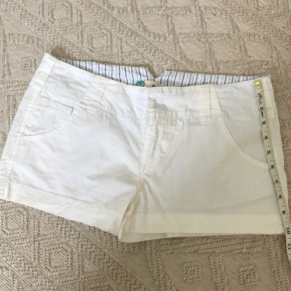 Roxy white shorts